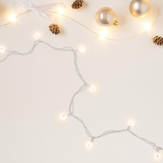 4-foot lighted length with 4.75-inch bulb spacing for an even, consistent glow