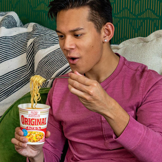 all-in-one cup that serves as both cooking vessel and bowl