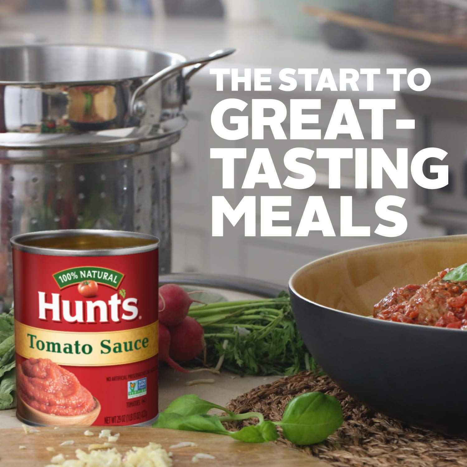 Hunt's Tomato Sauce – Quick Weeknight Cooking Base for Efficient Home Chefs, 29 oz Can