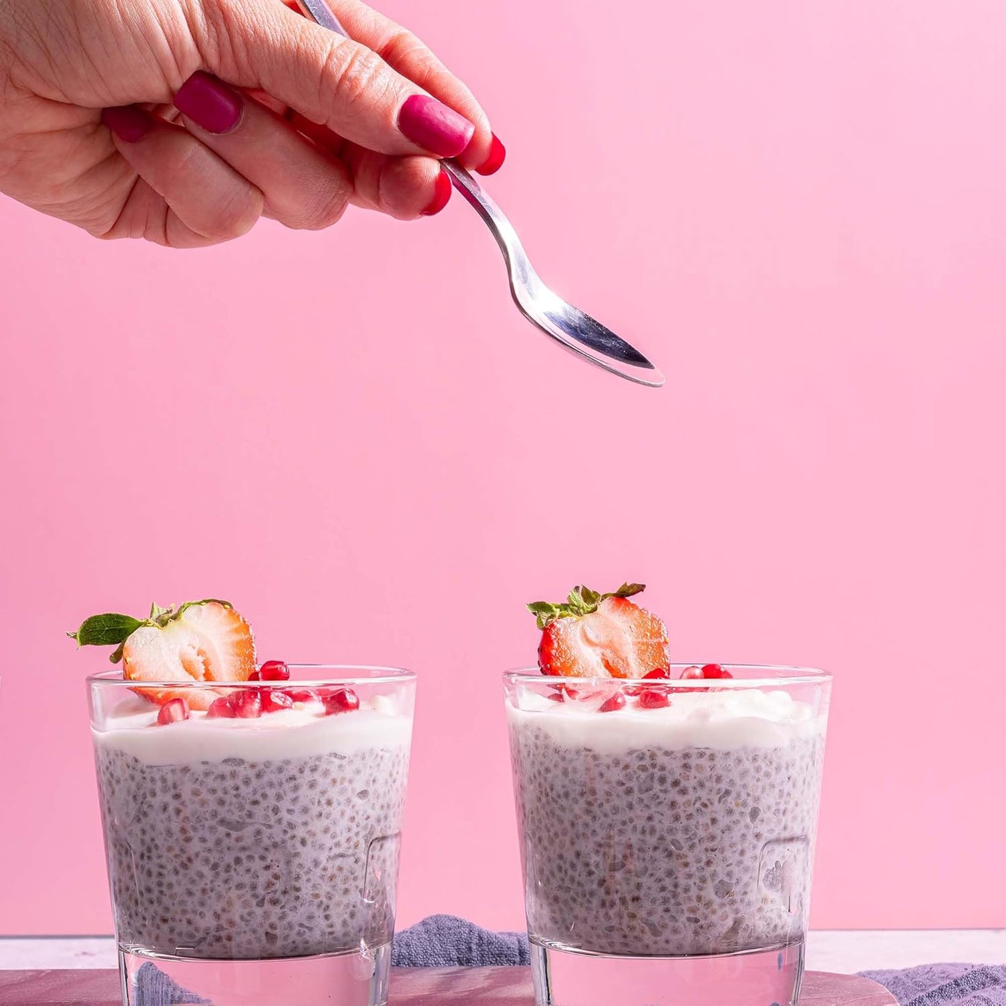 Organic_Chia_Seeds_2_lbs,_32_Oz,_with_Omega-3,_Non-GMO,_Gluten_Free,_Keto_Diet_Friendly,_Vegan,_Good_Source_of_Fiber