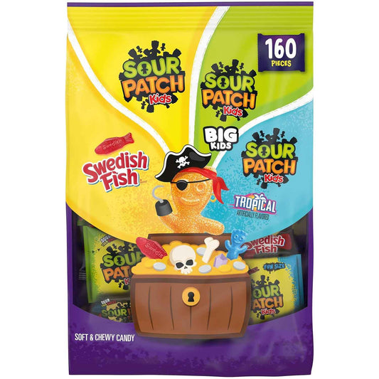 SOUR PATCH KIDS & SWEDISH FISH Halloween Candy – 160 Pre-Sealed Bags for Front Porch, Doorway, and Outdoor Candy Stations