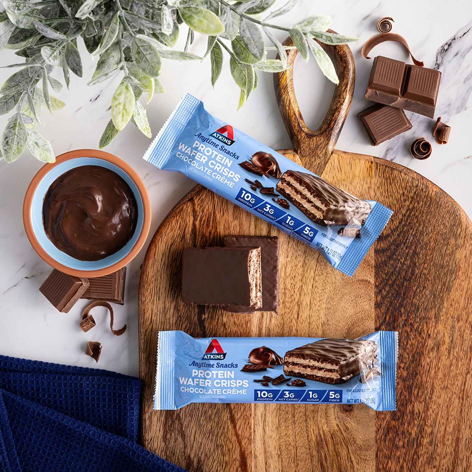 Atkins Chocolate Crème Protein Wafer Crisps – Gym Bag Recovery Snack, 10g Protein Post-Workout Treat