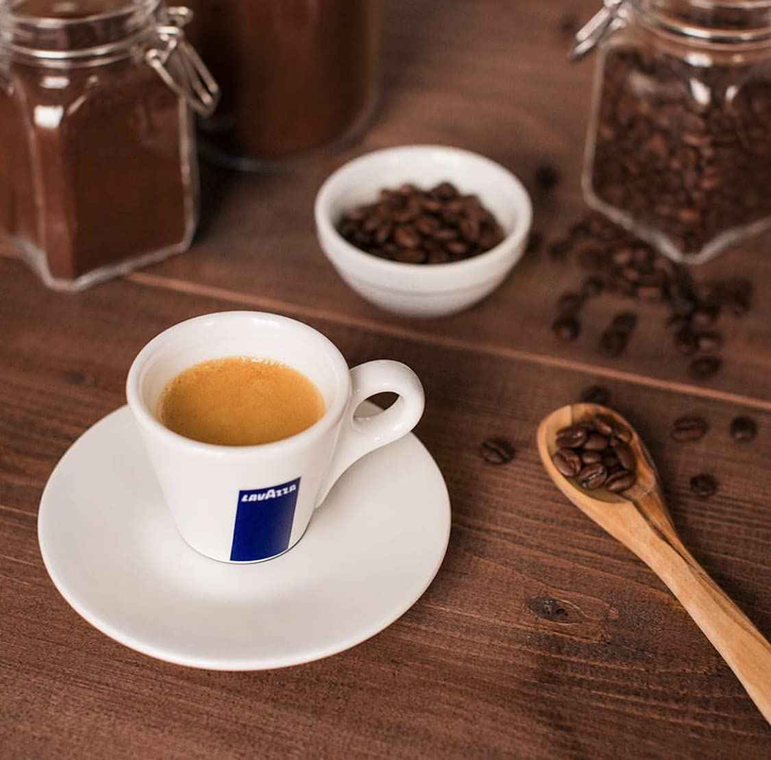 Lavazza Whole Bean Coffee Blend, Balanced medium roast with an intense, earthy flavor and long lasting crema, Non-GMO
