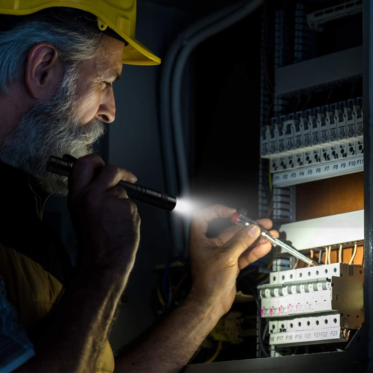 LE_LED_Pen_Flashlights,_Lightweight,_Mini,_Waterproof_Pocket_Flashlight_with_Clip,_2_Pack_Small_Flashlights_for_Inspection,_Work,_Emergency