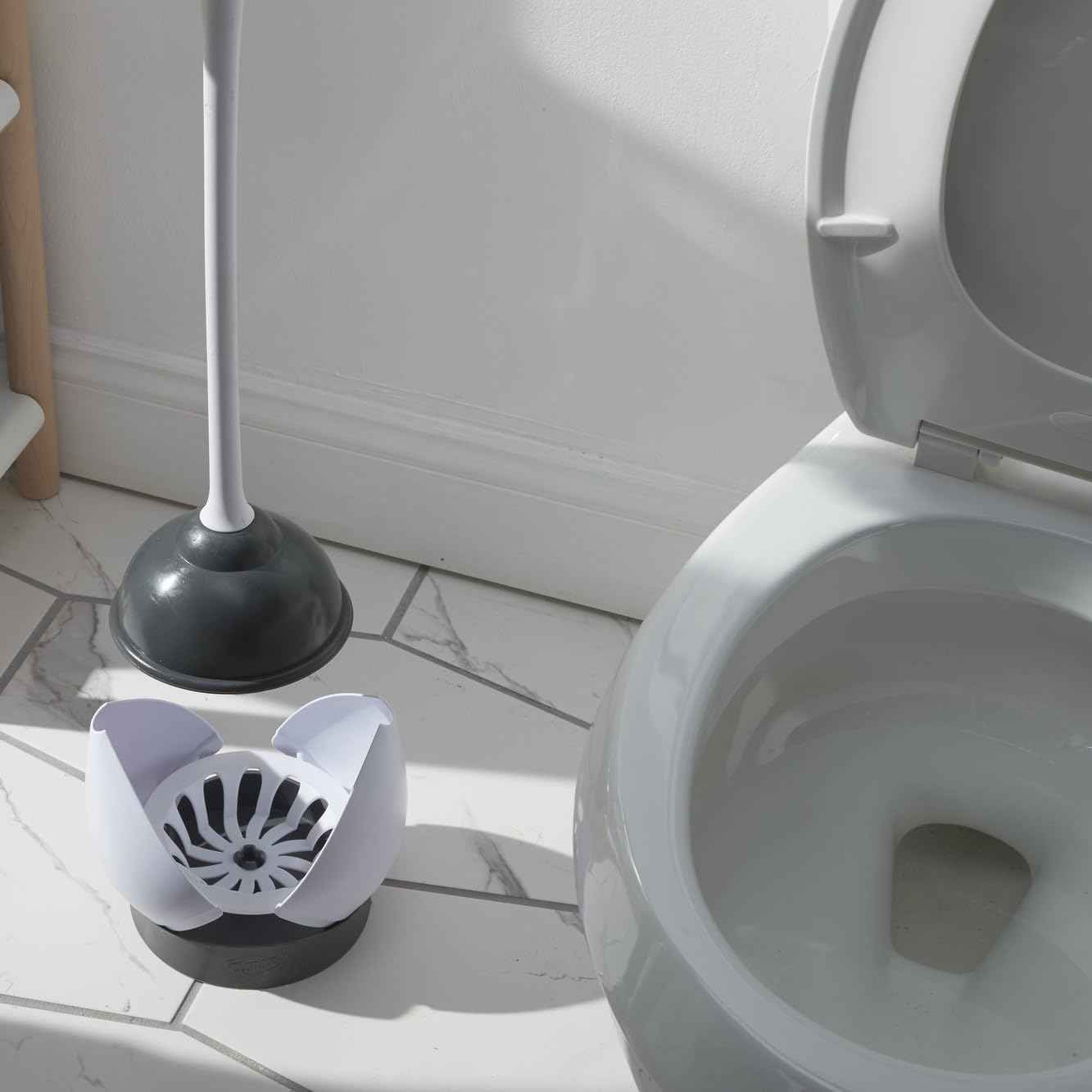 Clorox Toilet Plunger with Hideaway Caddy, for Bathroom Organization and Storage, Bathroom Accessories, Toilet Unclogger, with Holder, White