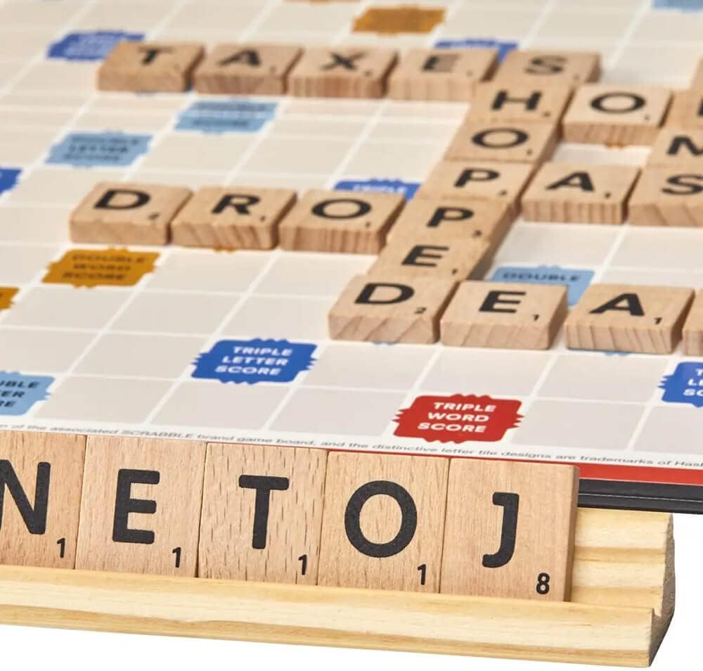 Hasbro_Gaming_Scrabble_Board_Game,_Classic_Word_Games_for_Kids_Ages_8_and_Up,_Fun_Family_Game_for_2-4_Players,_The_Classic_Crossword_Game