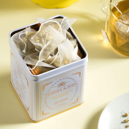 Harney_&_Sons_Chamomile_Herbal_Tea,_Classic_Tin,_20_Sachets,_white