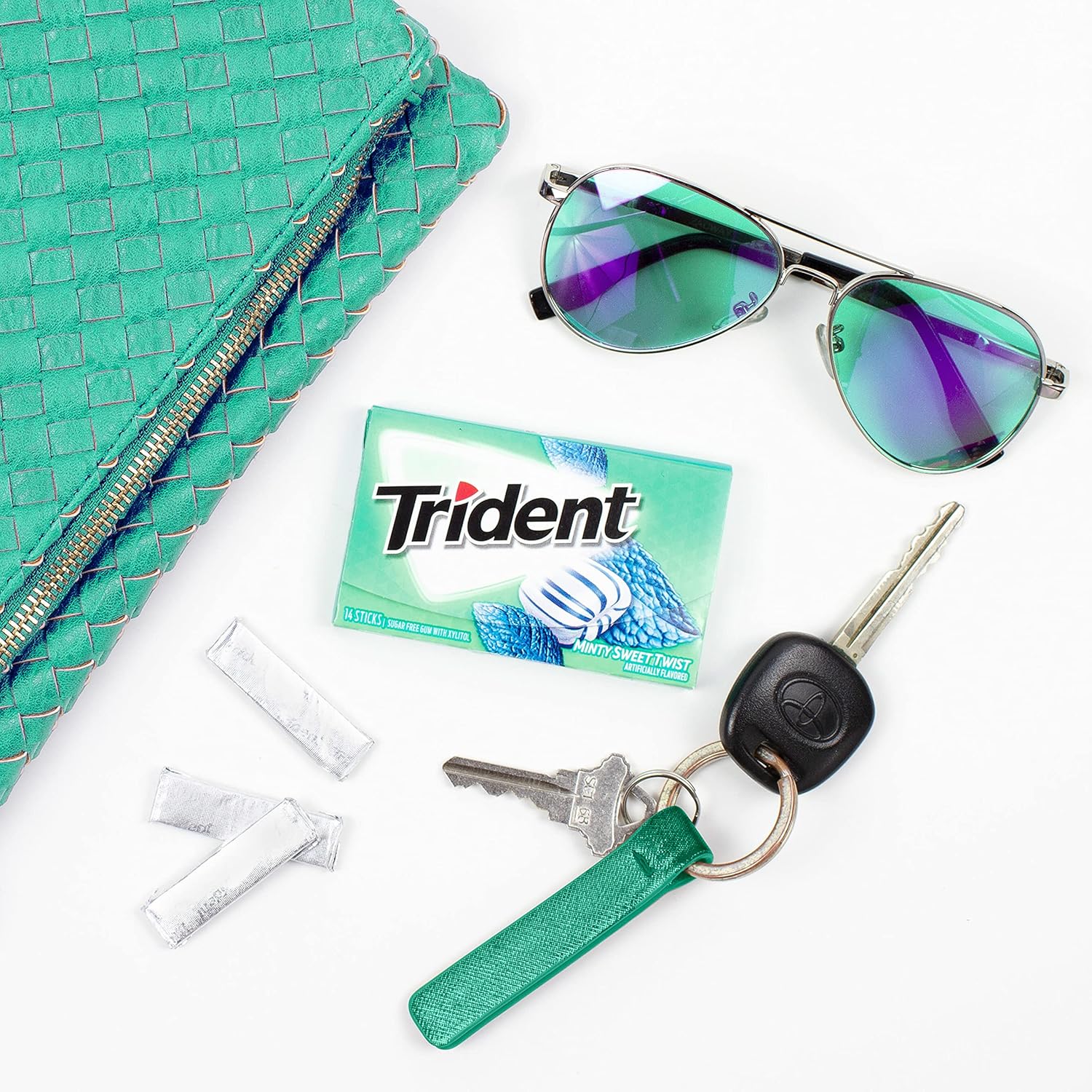 Trident_Minty_Sweet_Twist_Sugar_Free_Gum,_12_Packs_of_14_Pieces_(168_Total_Pieces)_-_Snack_Bubblegum