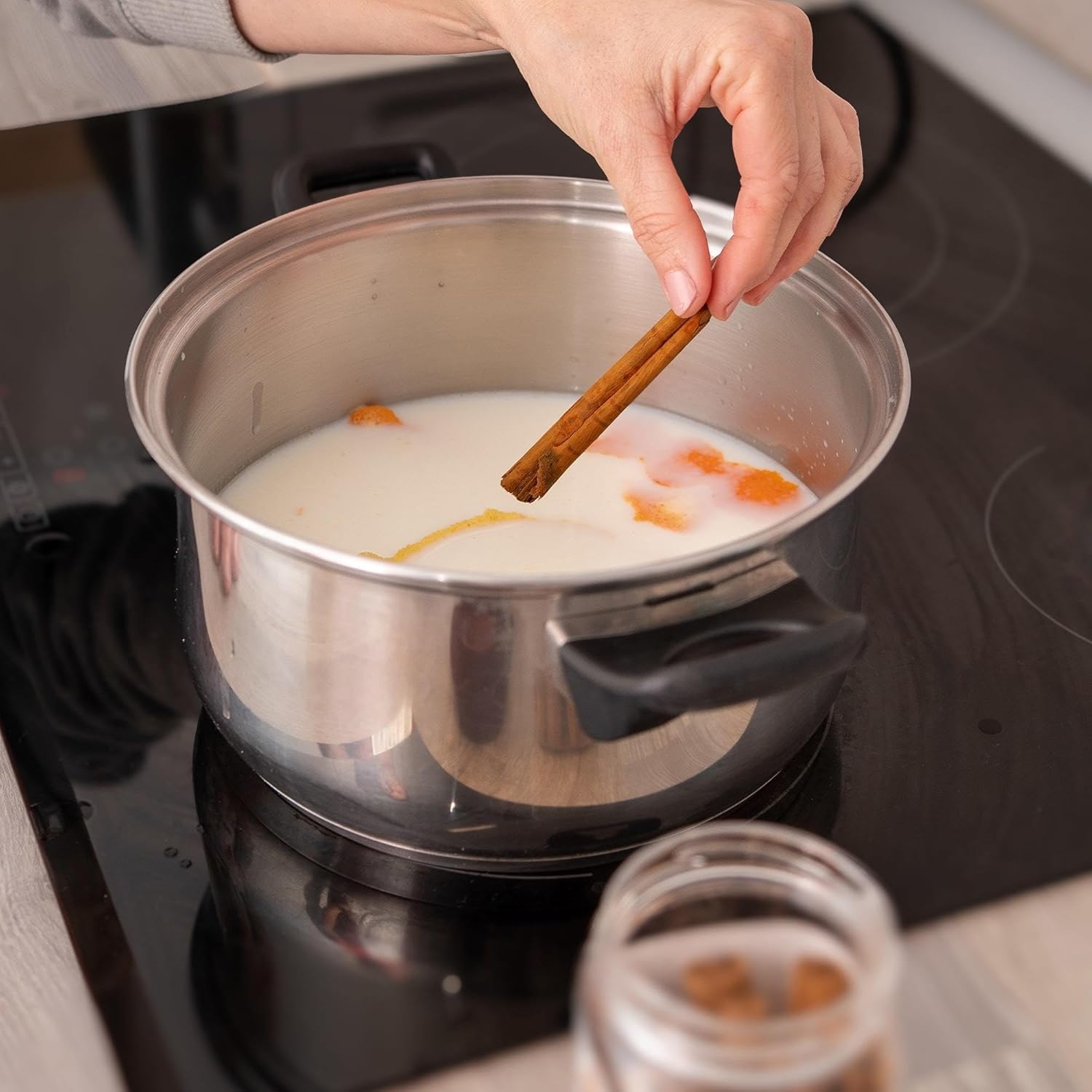 McCormick_Cinnamon_Sticks,_0.75_Oz