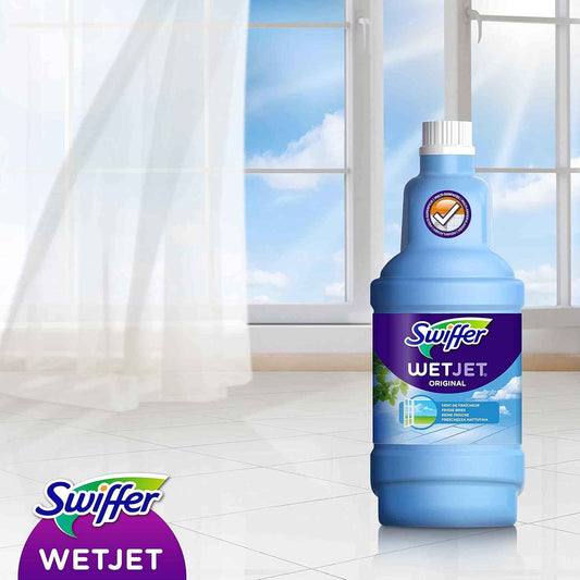 Swiffer WetJet Floor Spray Mop, Starter Kit, Includes: 1 WetJet, 5 Pads, 1 Cleaning Solution & 4 Batteries