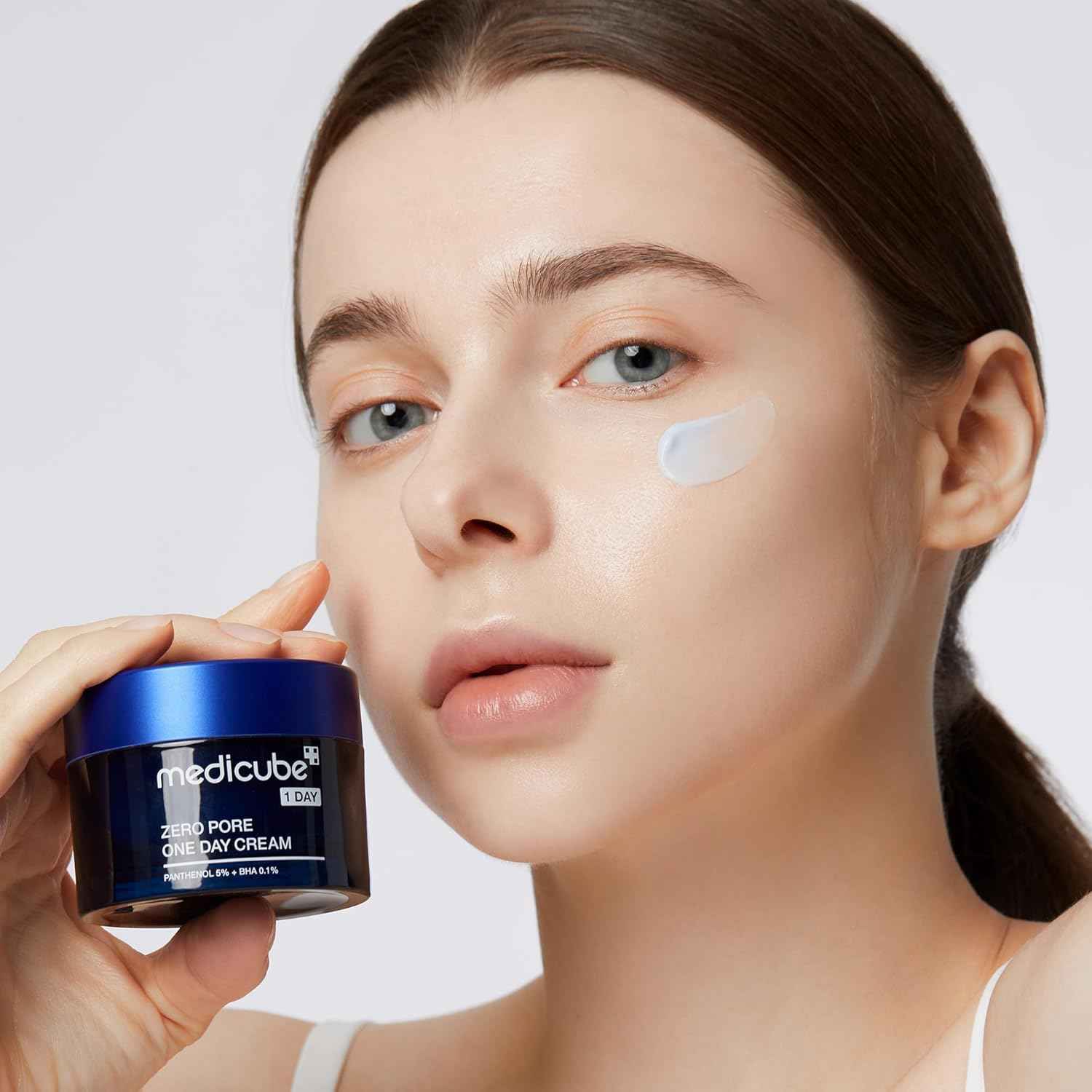 Medicube Zero Pore One-Day Cream 1.69 fl.oz - Visibly Smaller Pores, Controls Excess Oil - Pore Refining Cream with Panthenol, Salicylic Acid, and Niacinamide - Korean Skincare