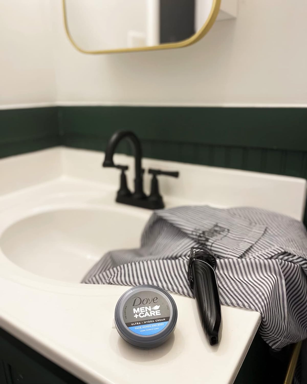 Dove_Men+Care_Ultra_Hydra_Cream,_Face,_Hands_and_Body_care,_All_Skin_Types,_4-Pack_of_2.53_Oz_Each