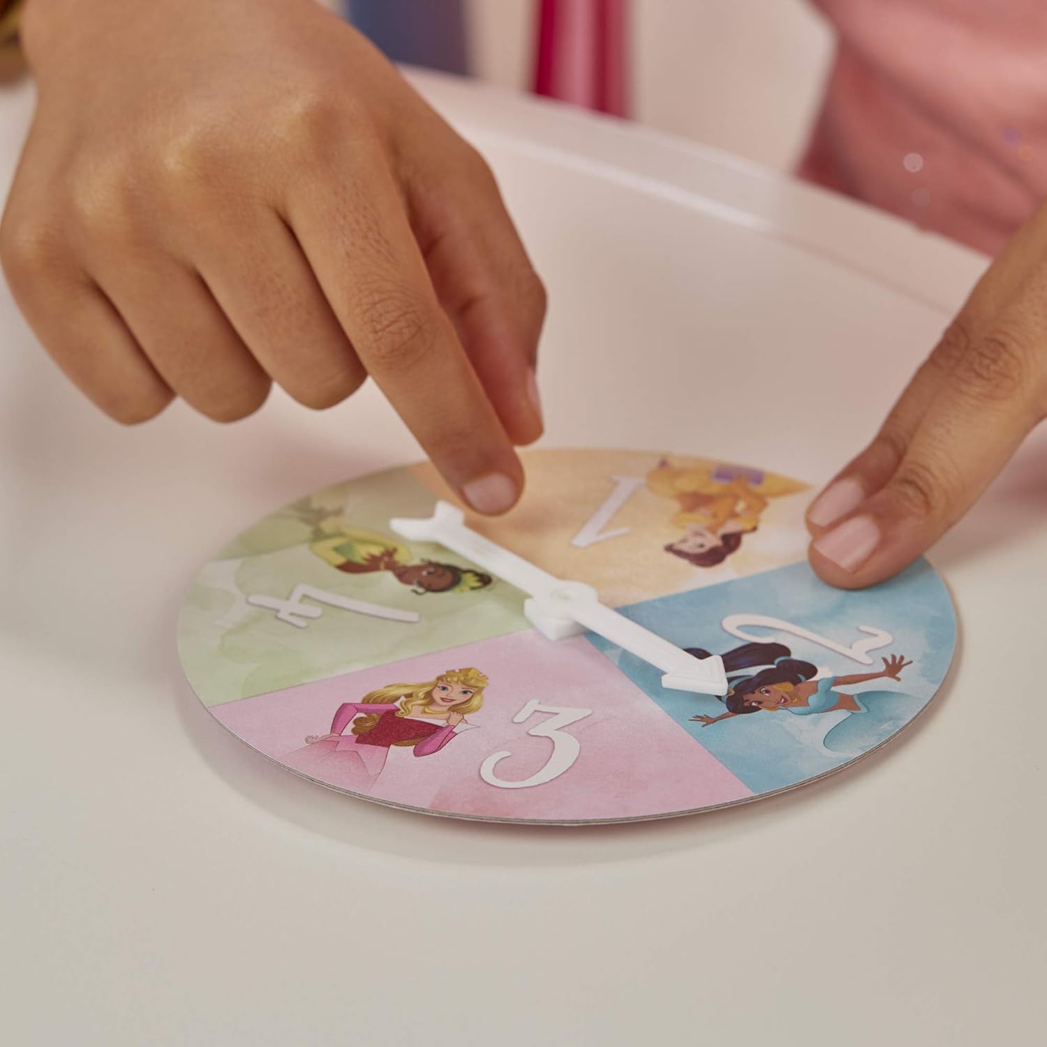 Hasbro_Gaming_Pretty_Pretty_Princess:_Edition_Board_Game_Featuring_Disney_Princesses,_Jewelry_Dress-Up_Game_for_Kids_Ages_5_and_Up,_for_2-4_Players_(Amazon_Exclusive)