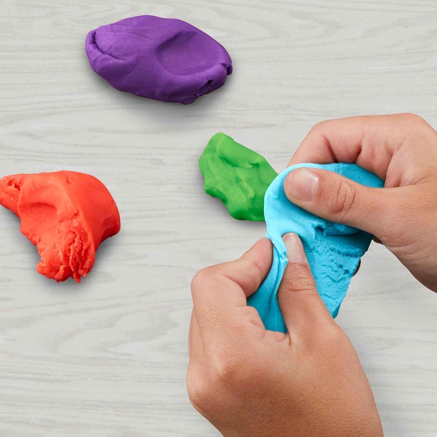 Play-Doh Colors Bulk 12-Pack of 4-Ounce Cans, Holiday Stocking Stuffers, Prizes & Party Favors, Kids Arts & Crafts, Preschool Toys, Ages 2+ (Amazon Exclusive), 1 Kg