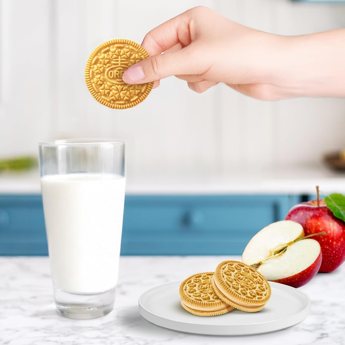 OREO_Apple_Pie_a_la_Mode_Sandwich_Cookies,_Limited_Edition,_10.68_oz