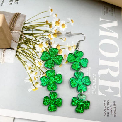St._Patrick's_Day_Earrings_for_Women,Irish_Shamrock_Acrylic_Dangle_Earrings,_Green_Hat_Clover_Horseshoe_Drop_Earrings_for_Irish_Festival