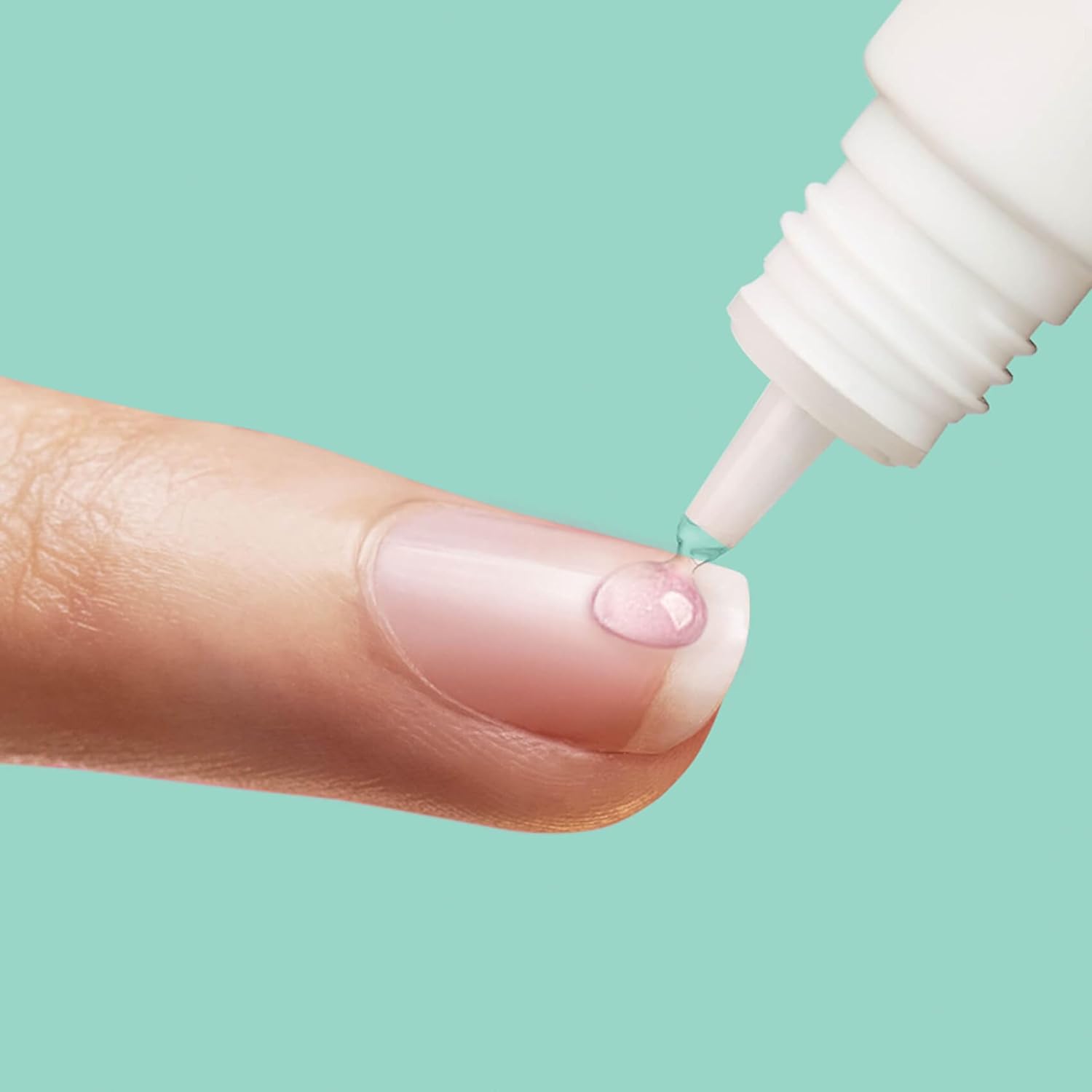 KISS_PowerFlex_Maximum_Speed_Nail_Glue_for_Press_On_Nails,_Super_Strength_Flex_Formula_Nail_Adhesive,_Includes_One_Bottle_3g_(0.10_oz.)_with_Twist-Off_Cap_&_Nozzle_Tip_Squeeze_Applicator