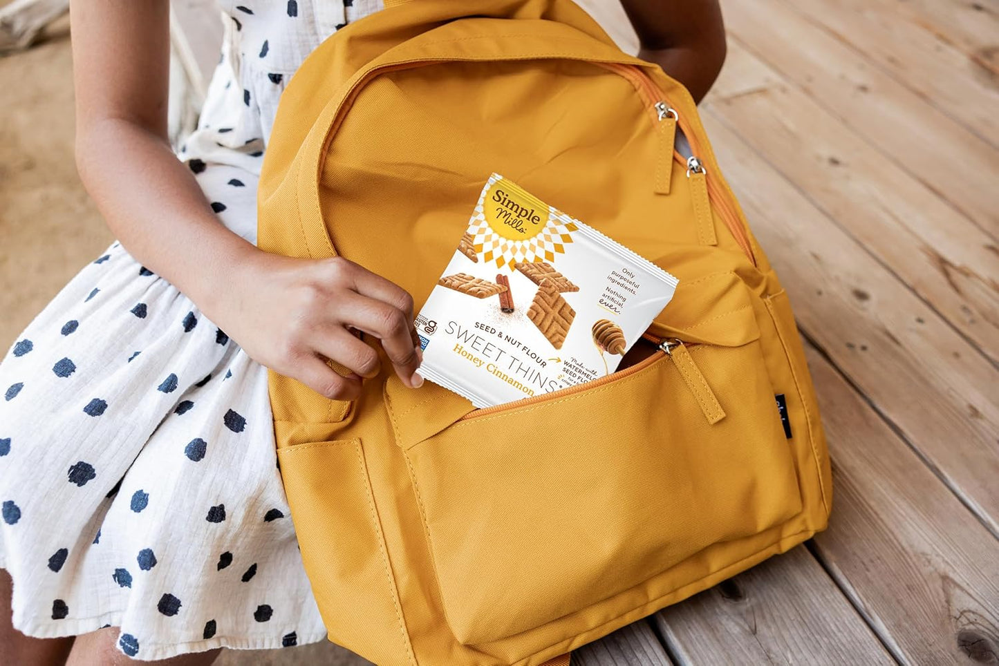 Simple_Mills_Snack_Packs_Honey_Cinnamon_Seed_&_Nut_Flour_Sweet_Thins,_Paleo_Friendly_&_Delicious_Sweet_Thin_Cookies,_Good_for_Snacks,_Nutrient_Dense,_8_Pack_(6.5_oz_Pack_of_1)