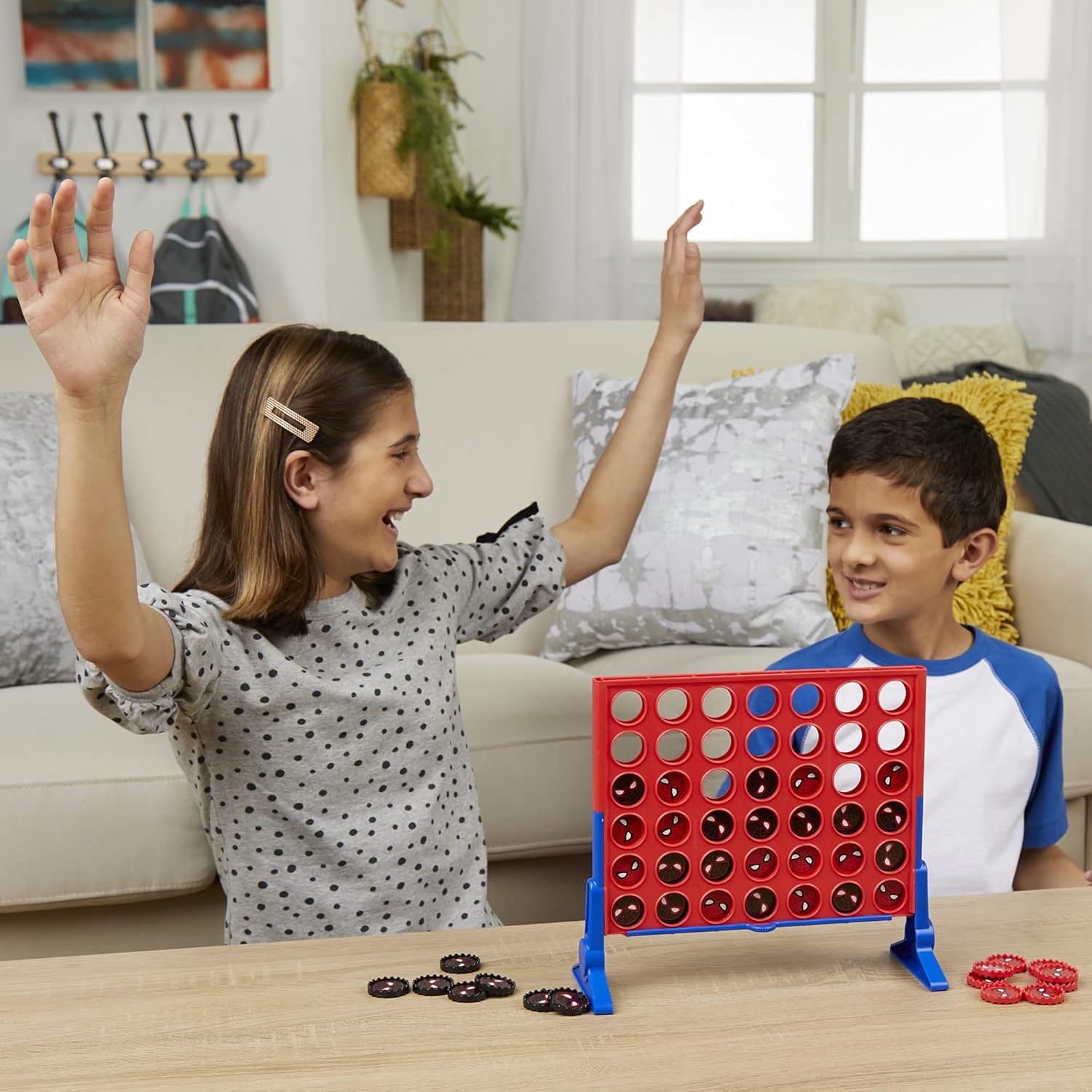 Hasbro_Gaming_Connect_4_Marvel_Spider-Man_Edition,_Strategy_Board_Game_for_2_Players,_Ages_6_and_Up_(Amazon_Exclusive)