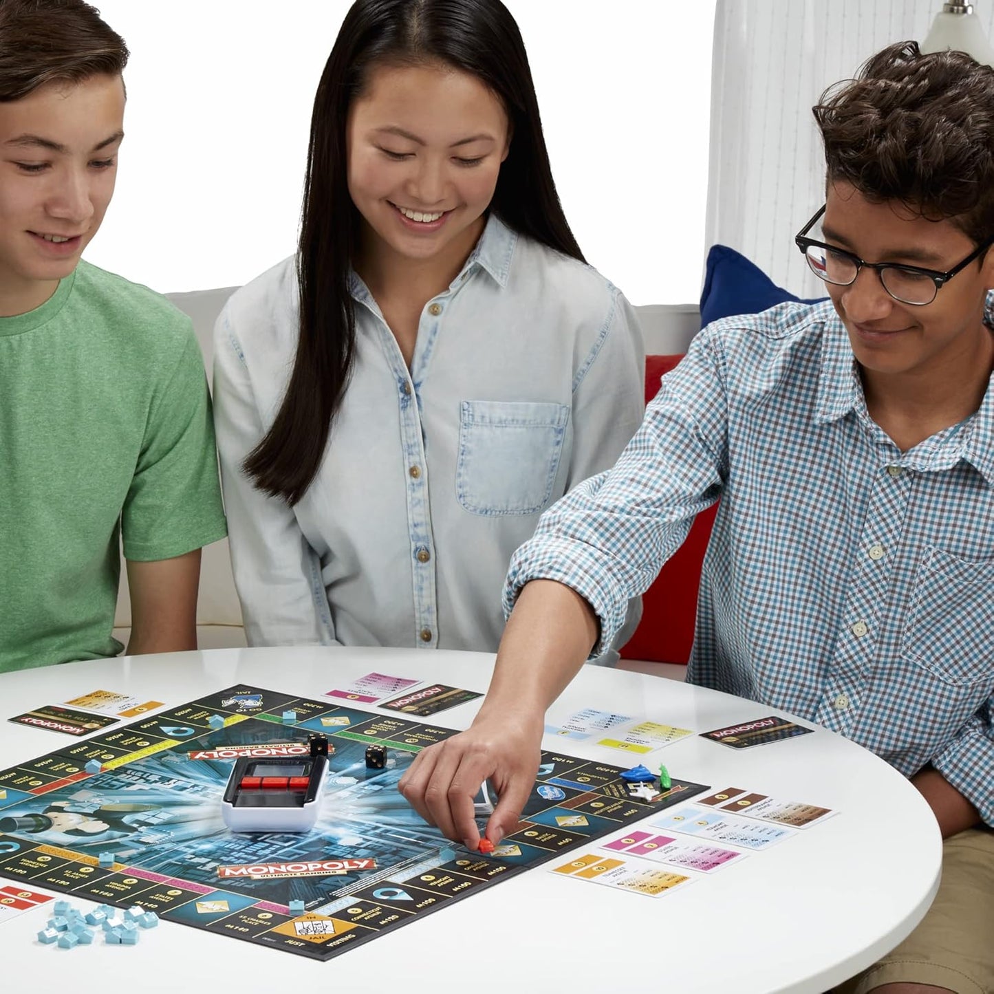 Hasbro_Gaming_Monopoly_Ultimate_Banking_Edition_Board_Game_for_Families_and_Kids_Ages_8_and_Up,_Electronic_Banking_Unit_(Amazon_Exclusive)