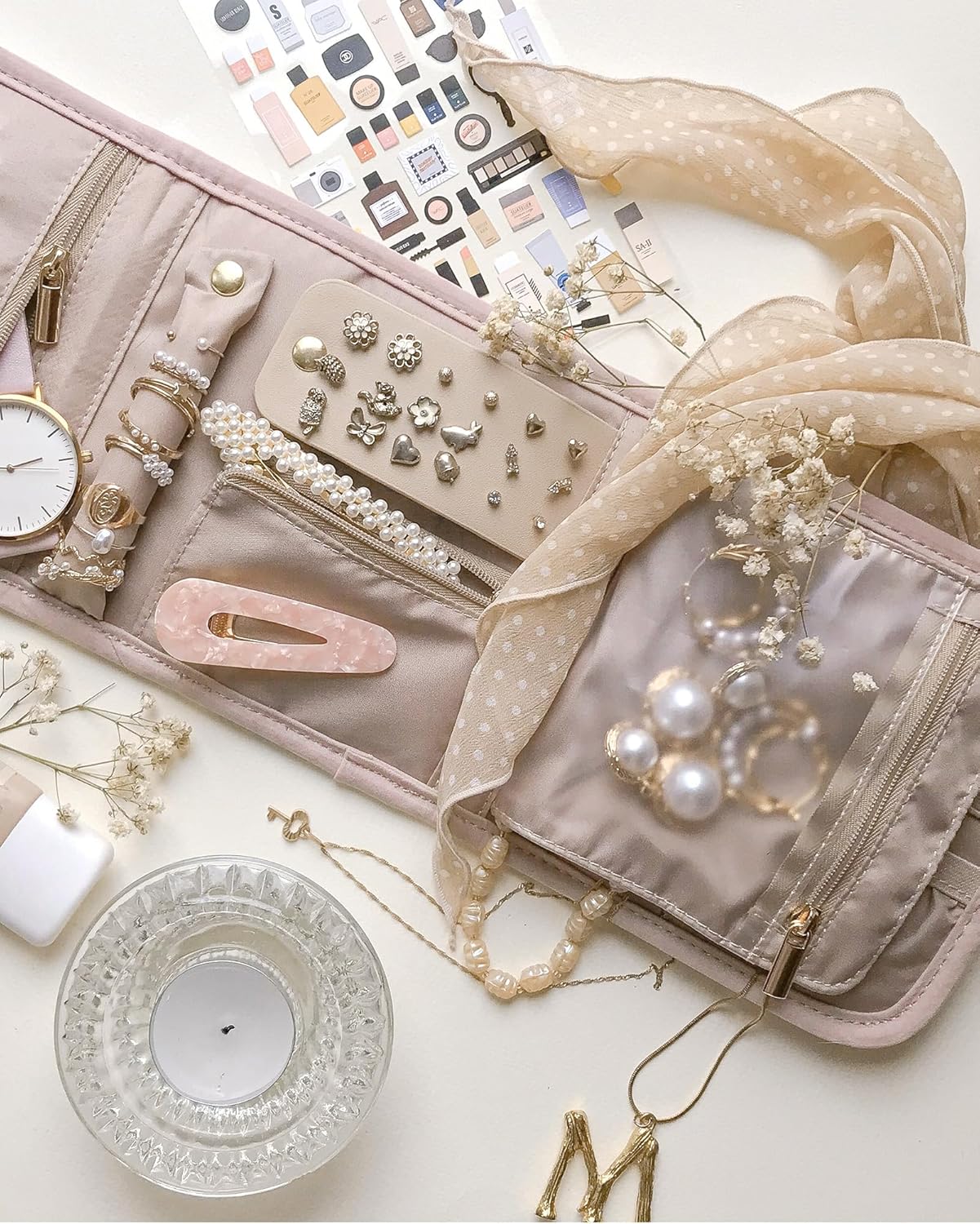 BAGSMART_Travel_Jewelry_Organizer_Case_Foldable_Small_Jewelry_Roll_for_Journey_Rings,_Necklaces,_Earrings,_Bracelets,Mini,Soft_Pink