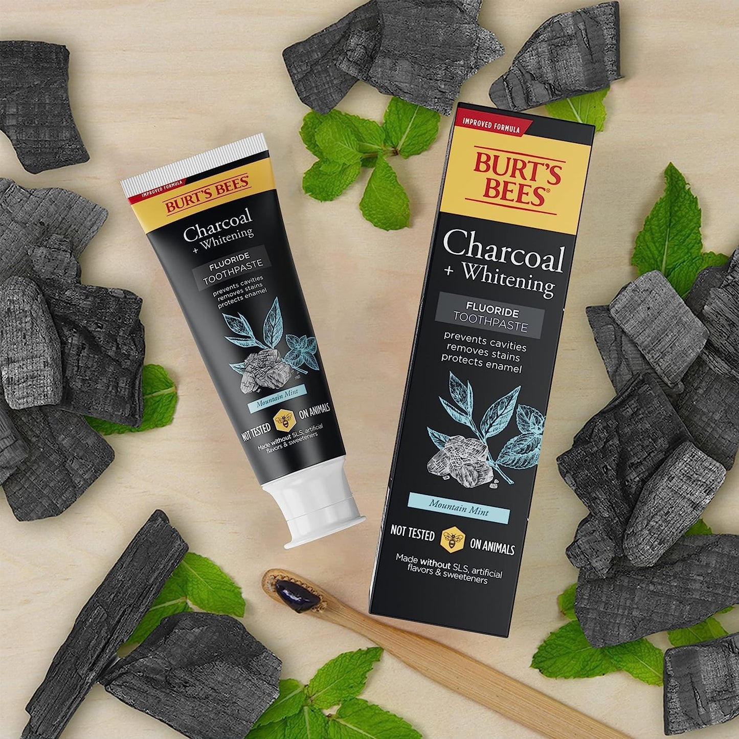 Burt's_Bees_Toothpaste,_Natural_Flavor,_Charcoal_with_Fluoride_Toothpaste,_Mountain_Mint,_3_x_4.7oz