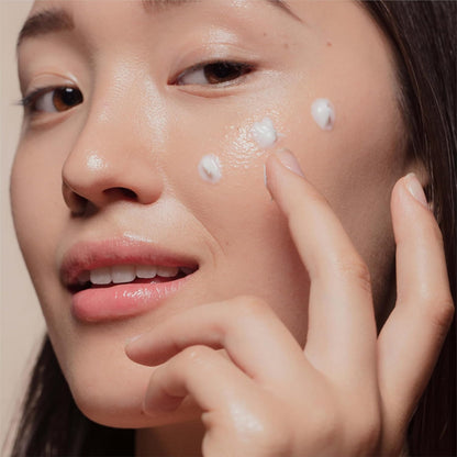 Neutrogena_Oil_Free_Acne_Moisturizer,_.5%_Salicylic_Acid_Acne_Treatment,_Pink_Grapefruit_Face_Lotion_for_Breakouts,_Non-Greasy_&_Non-Comedogenic,_4_fl._oz