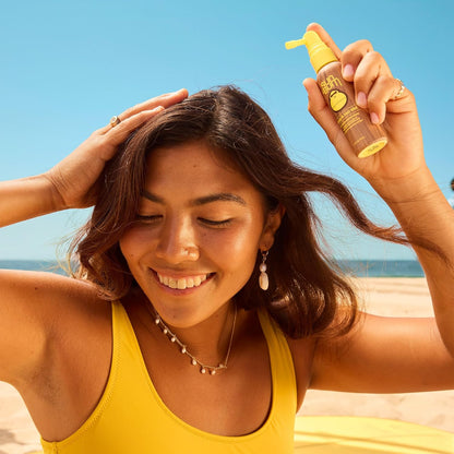 Sun_Bum_Original_SPF_30_Sunscreen_Scalp_and_Hair_Mist_-_Hawaii_Act_104_Compliant_(Octinoxate_&_Oxybenzone)_-_Vegan_-_Broad_Spectrum_UVA/UVB_Sunscreen_Spray_with_Vitamin_E_-_2_oz