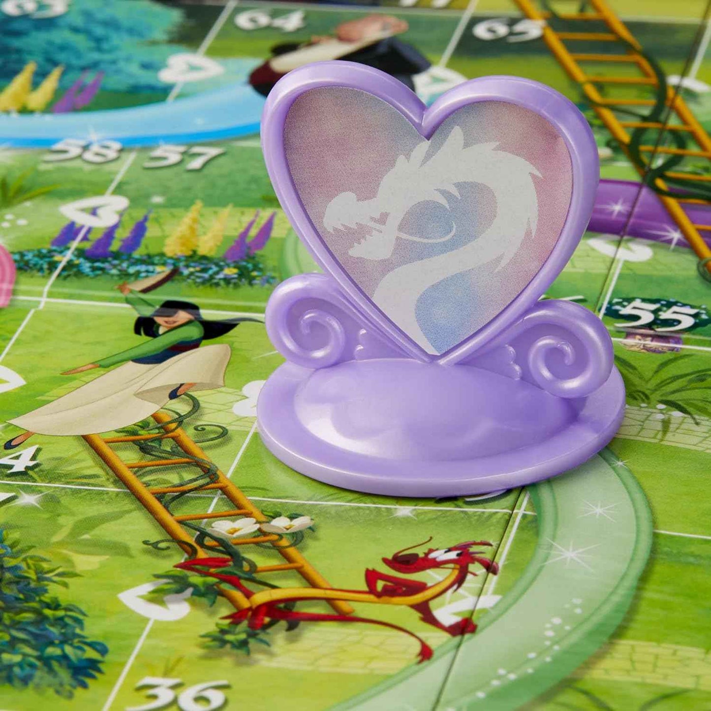 Hasbro Gaming Chutes and Ladders: Disney Princess Edition Board Game for Kids Ages 3 and Up, Easter Gifts for Boys and Girls, Preschool Game for 2-4 Players (Amazon Exclusive)