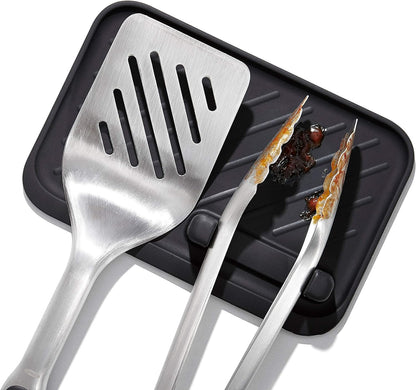 OXO_Outdoor_Grilling_Turner_and_Tongs_Set