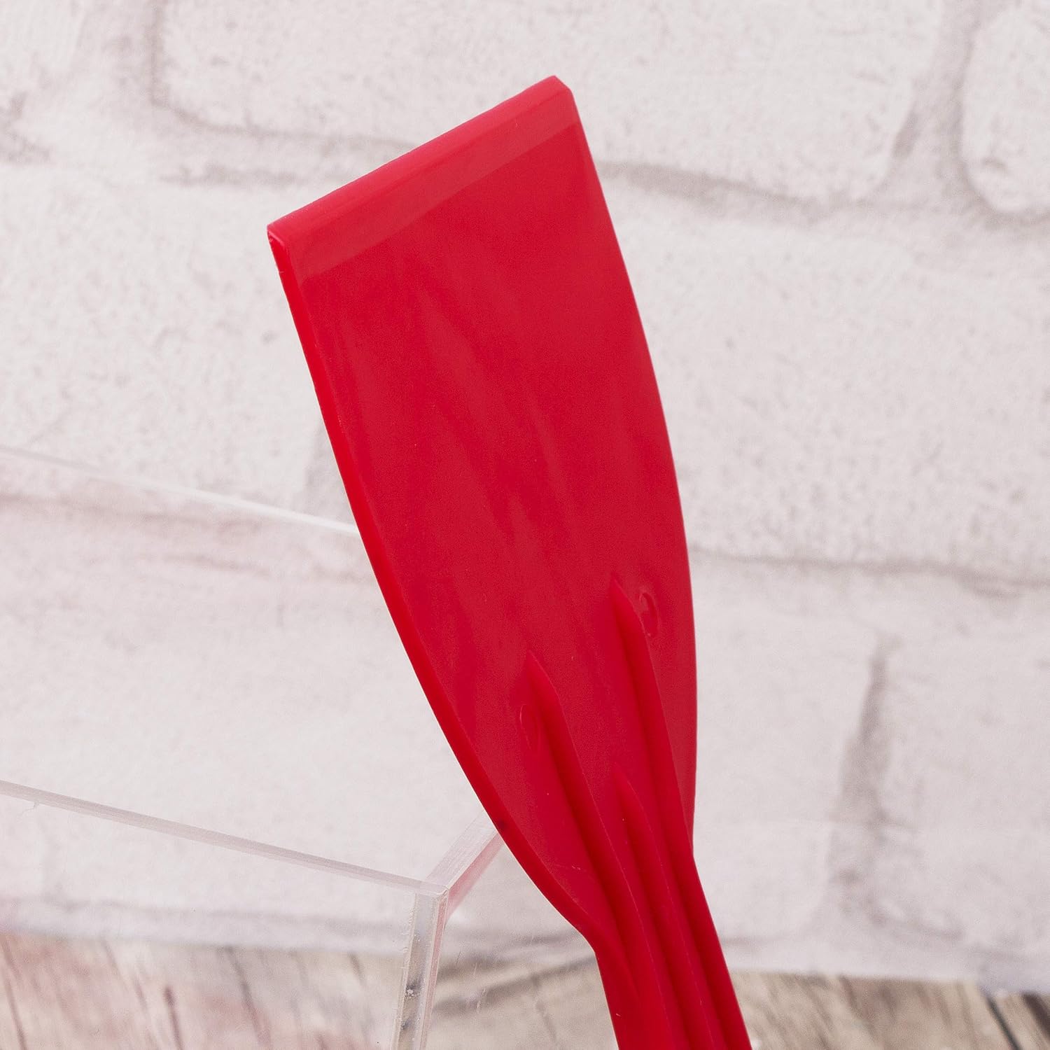 Bates_6_Pack_Plastic_Putty_Knife_Set_-_Paint_Scraper,_Spackle_Tool,_Spreader