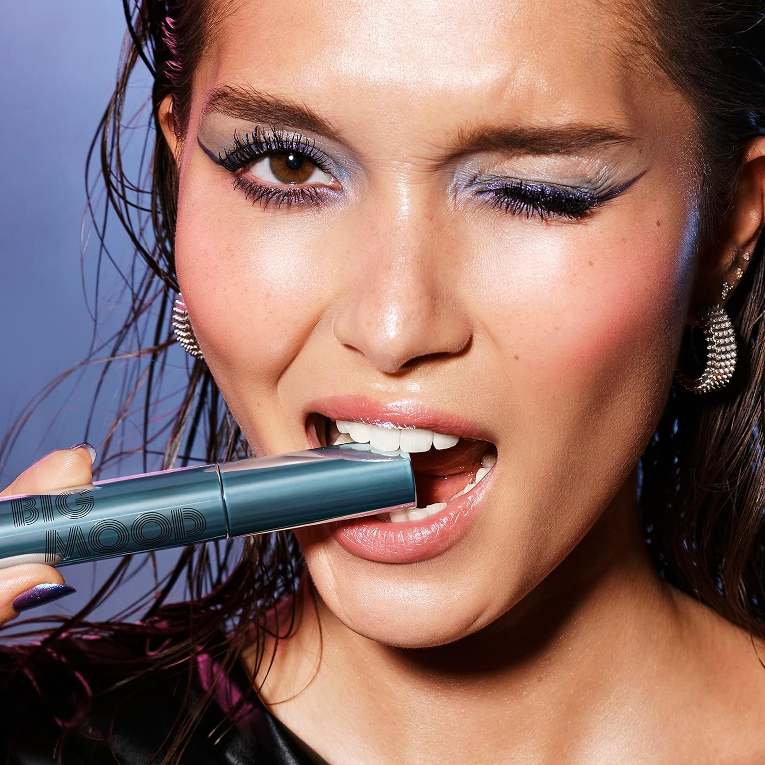 e.l.f._Big_Mood_Waterproof_Mascara,_Instantly_Creates_Long-Lasting,_Bold_&_Lifted,_Voluminous_Lashes,_Infused_with_Jojoba_Wax,_Black,_0.30_fl_Oz