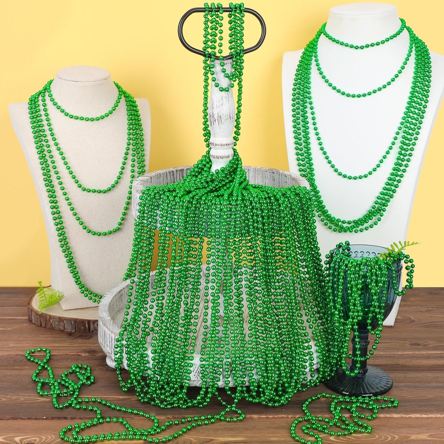 72PCS_Green_Bead_Necklace,_Mardi_Gras_Beads_Necklace_Accessories_Bulk,_Mardi_Gras_Xmas_Necklaces,_Parade_Throw_Accessories_for_Wedding_Birthday_Mardi_Gras_St._Patricks_Christmas_Decorations