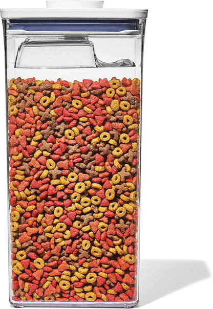 OXO Good Grips Pet POP Container with Half Scoop, Ideal for up to 6.5lbs of Dog Food or 4.5lbs of Cat Food, Airtight Dog and Cat Food Storage Container, BPA Free, Clear