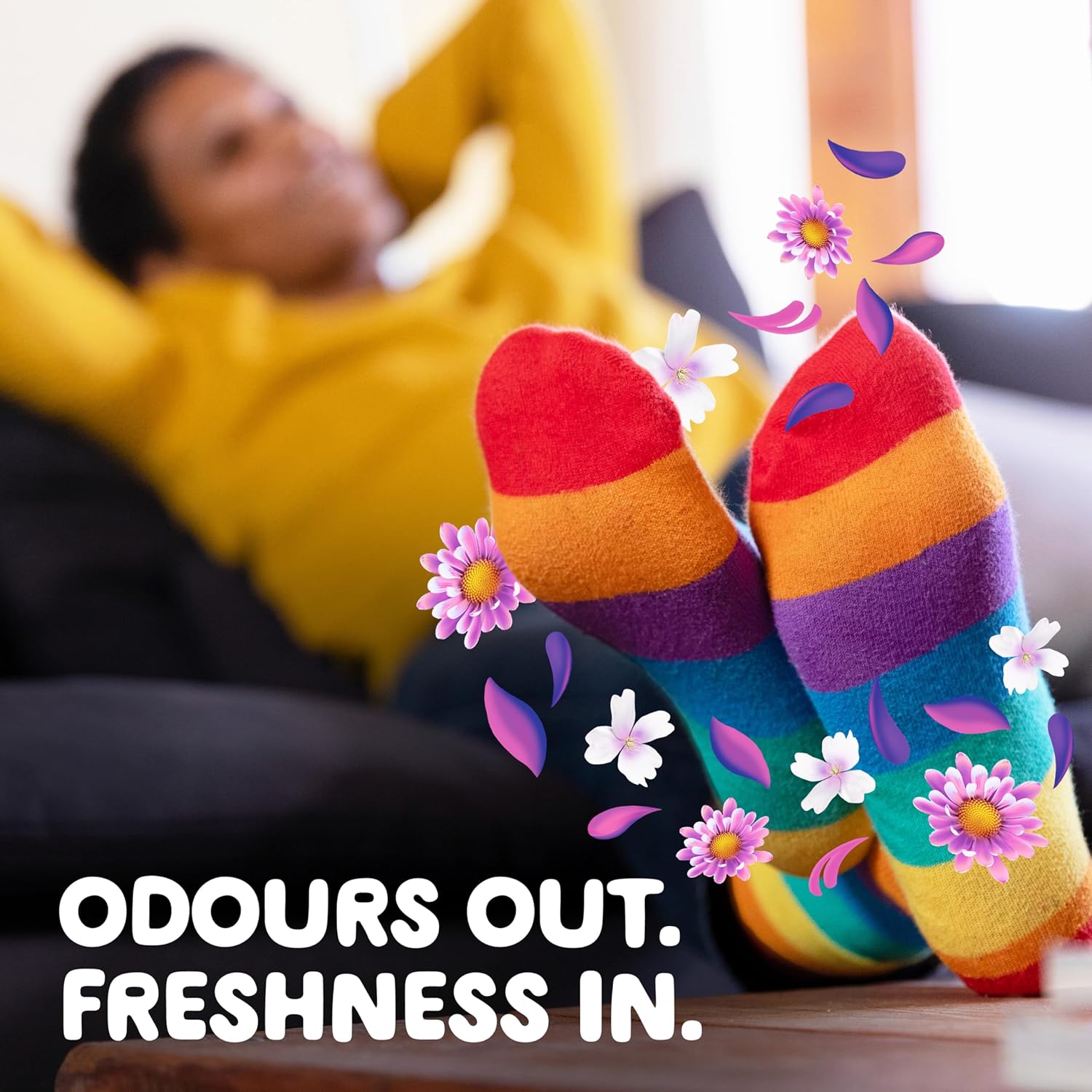 Gain_+_Aroma_Boost_Liquid_Laundry_Detergent,_HE_Compatible_with_Febreze_and_Oxi_(125)_-_Moonlight_Breeze_Scent