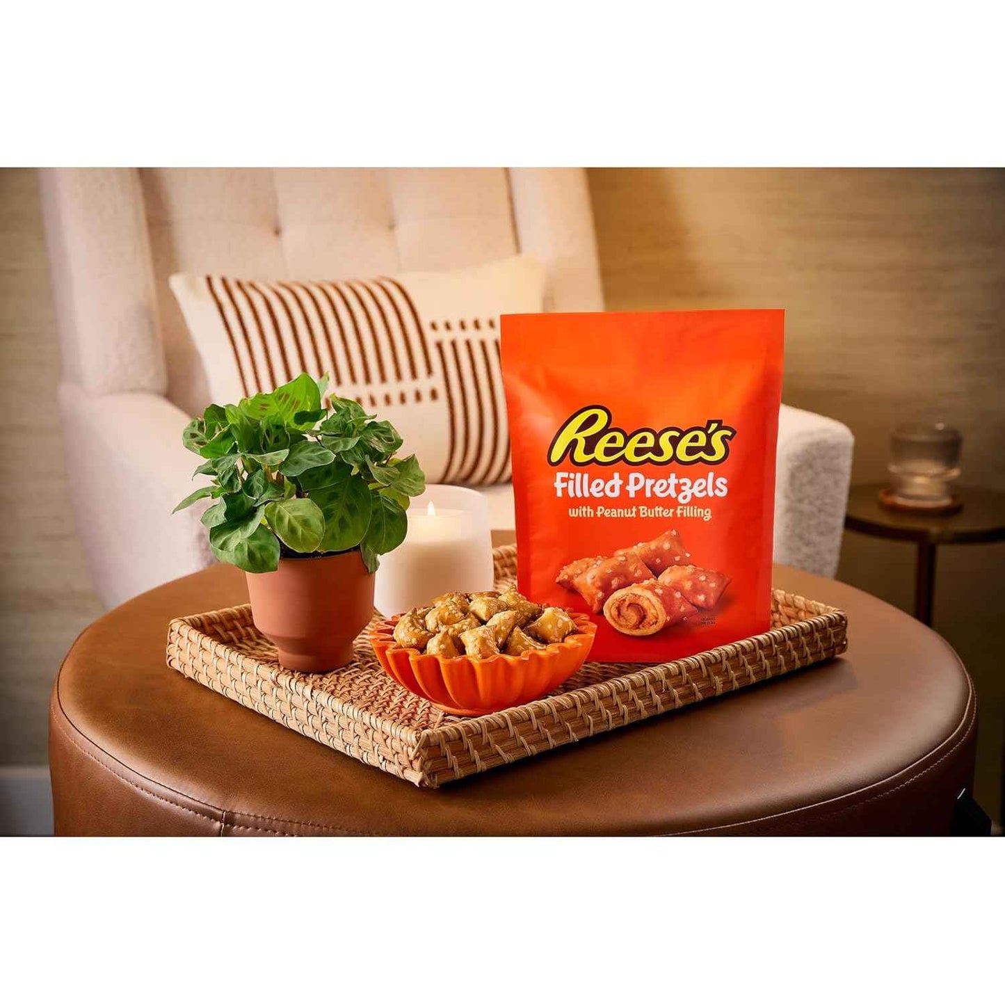 Reese's Filled Pretzels Peanut Butter and Strawberry Nuggets – Office Desk Snack for Between-Meeting Pick-Me-Ups and Video Calls