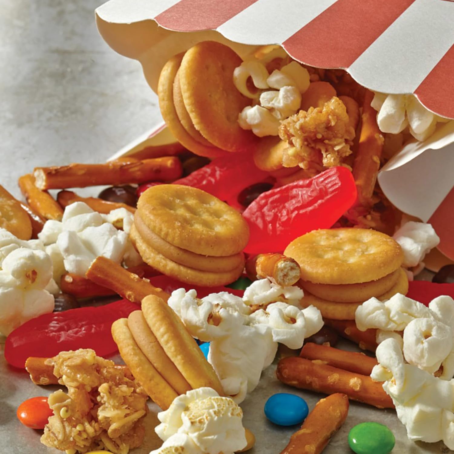 RITZ_Bits_Cheese_and_RITZ_Bits_Peanut_Butter_Cracker_Sandwiches_Variety_Pack,_20_Snack_Packs_with_Assorted_Flavors_and_Variety