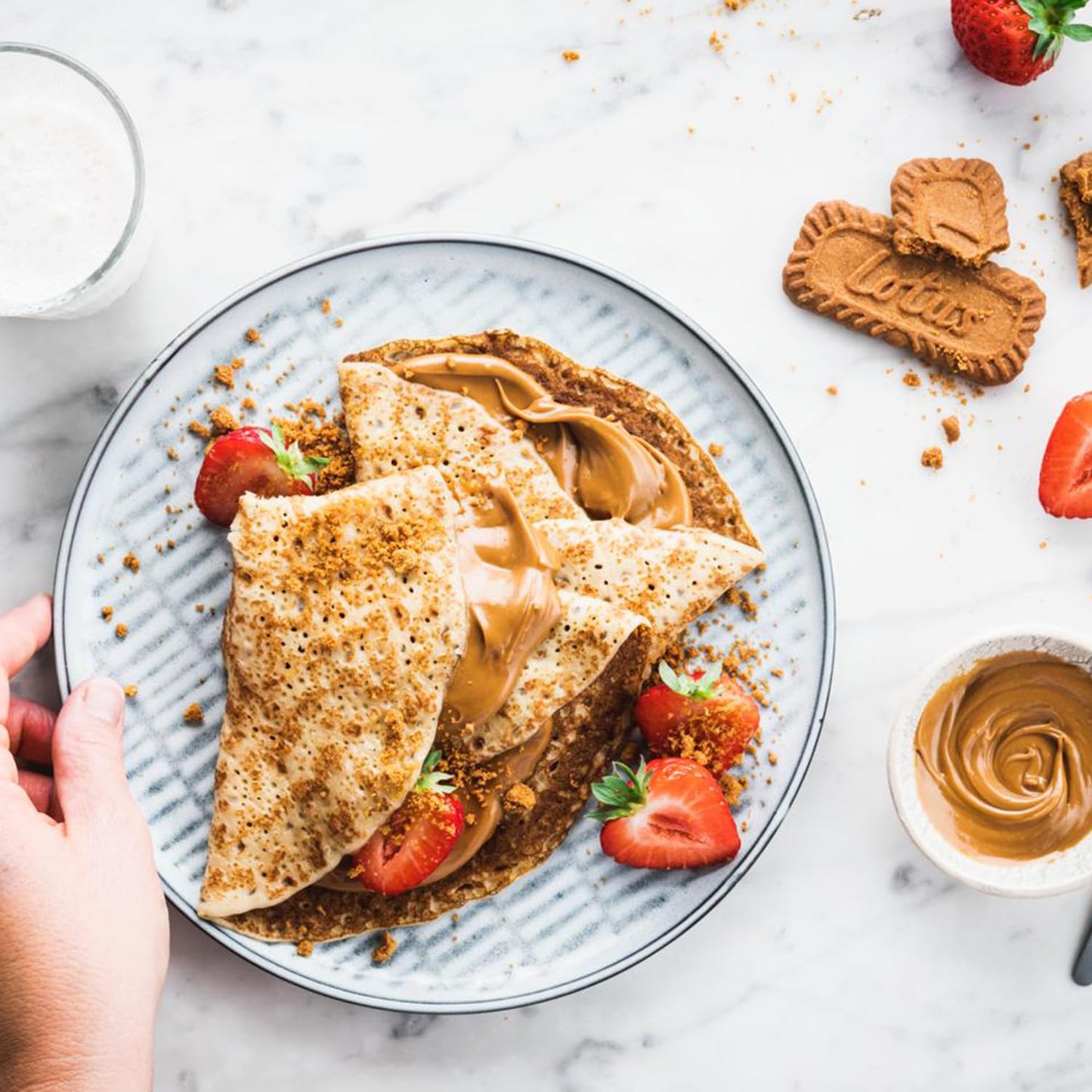 Lotus_Biscoff_Cookie_Butter_Spread,_Creamy,_non_GMO_+_Vegan,_25.4oz