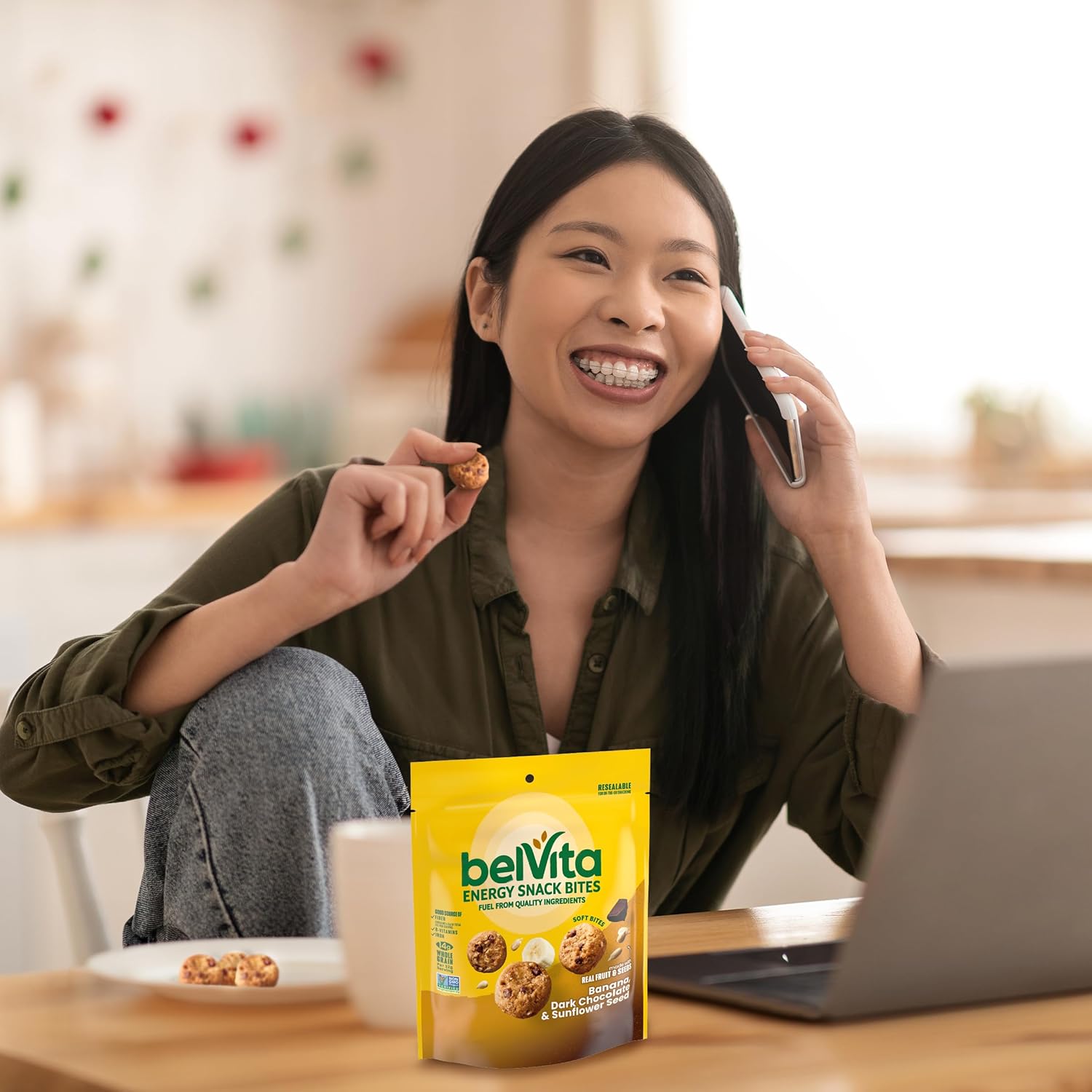 belVita Energy Snack Bites Banana Dark Chocolate – Portable Hiking Trail Snack with Sustained Energy, 5 oz Pouch