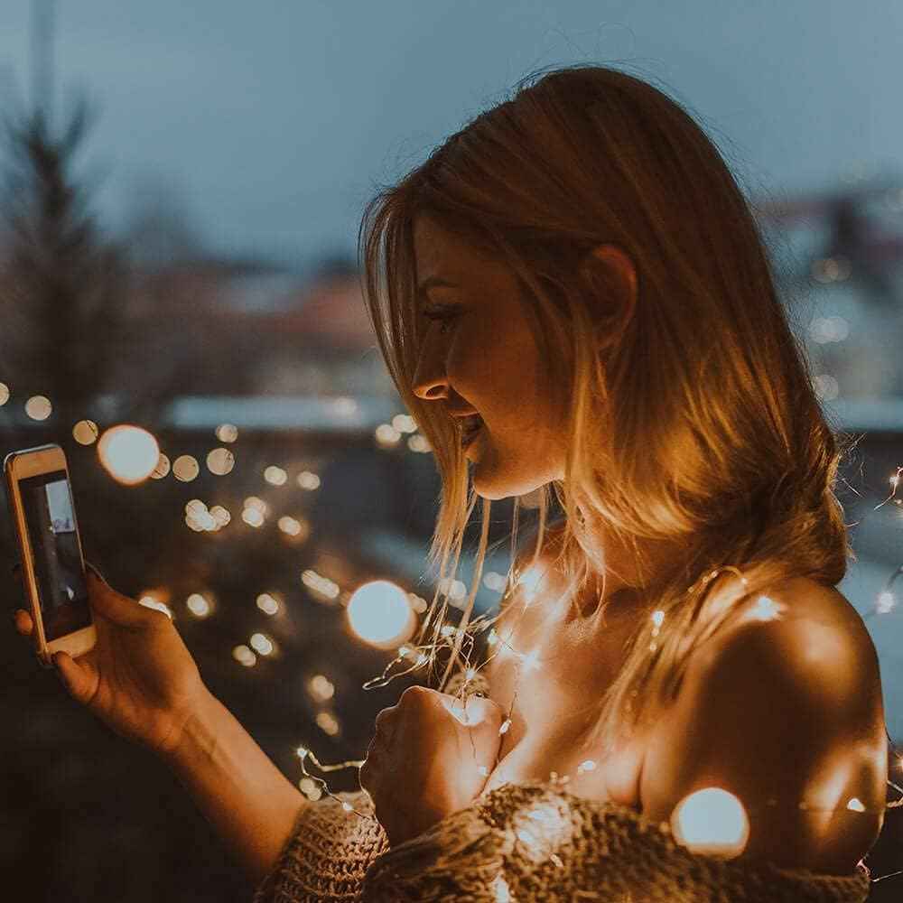 GloDream 33Ft Photo Clip String Lights - Thoughtful Birthday Gift for Her with 100LED Warm White Glow and 50 Photo Clips for Memory Display