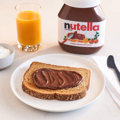 Nutella_Hazelnut_Spread_With_Cocoa_For_Breakfast,_26.5_Oz_Jar,_Holiday_Baking_And_Desserts_-_packaging_may_vary