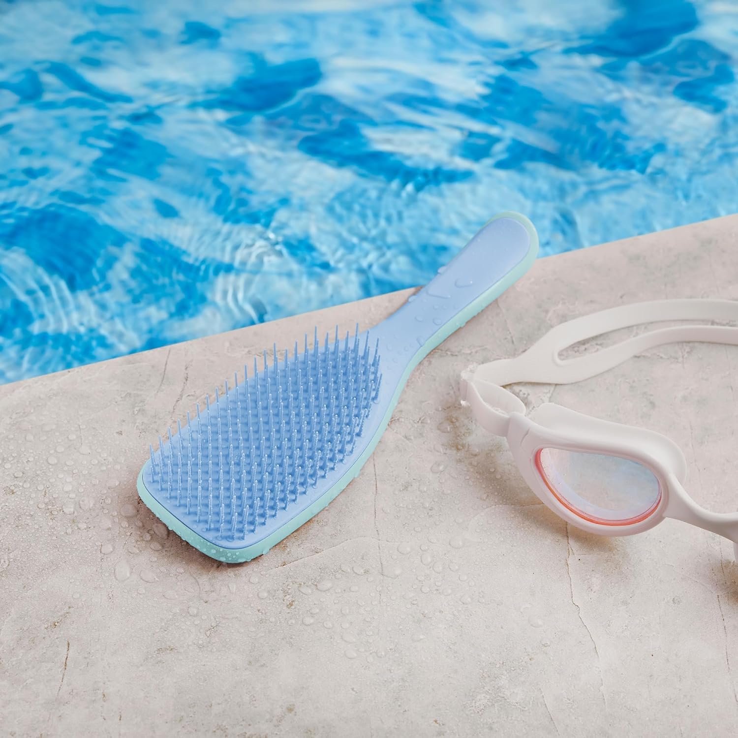 Tangle_Teezer_Ultimate_Detangler_Hairbrush_for_Wet_&_Dry_Hair,_Eliminates_Knots_&_Reduces_Breakage_for_All_Hair_Types