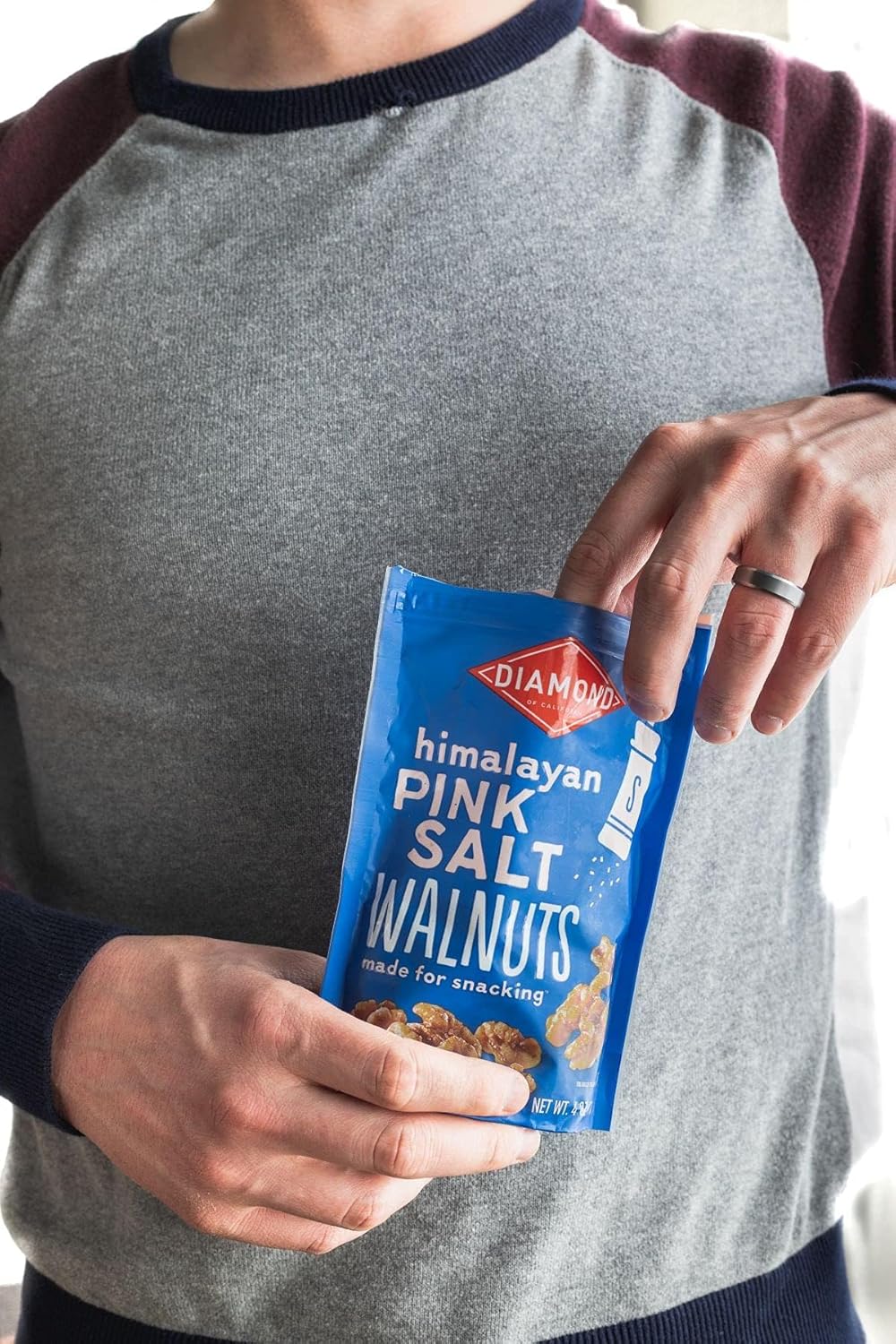 Diamond of California Himalayan Pink Salt Walnuts – Portable Salty Snack for Camping and Picnic Coolers