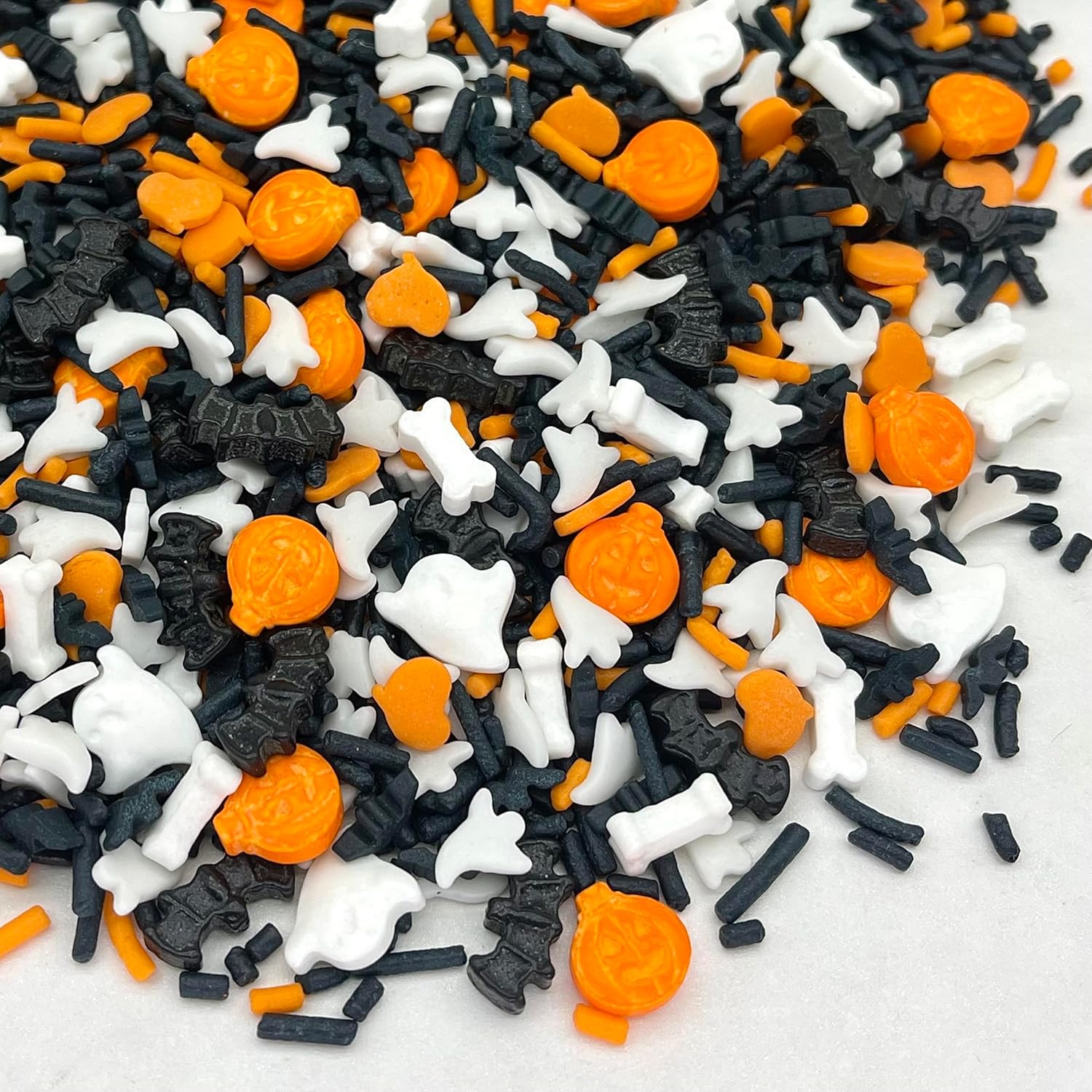 edible jimmies compatible with buttercream, fondant, ice cream, and chocolate