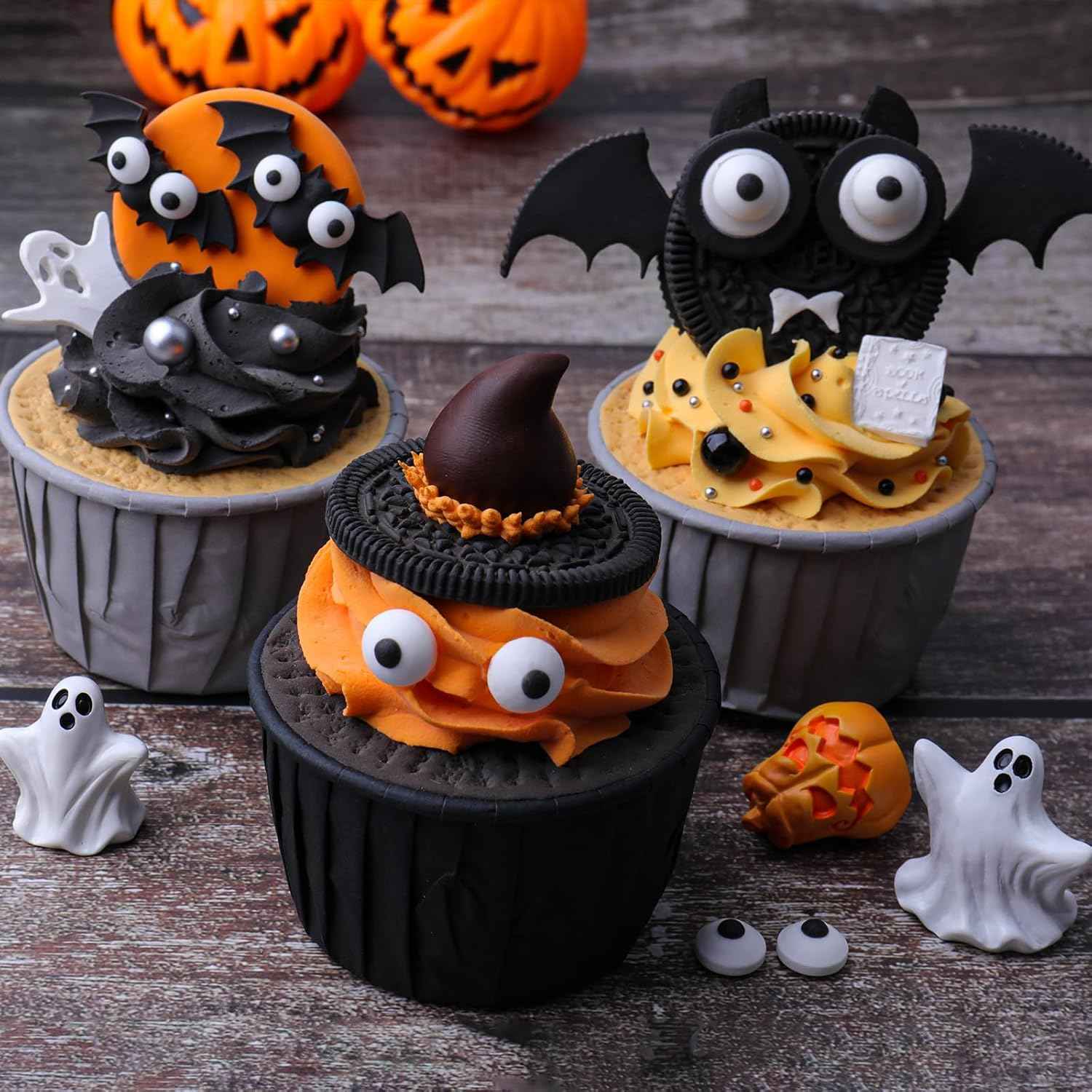 Halloween Candy Eyeballs for Cake – Playful Dessert Toppings for Kids' Spooky Birthday Decor