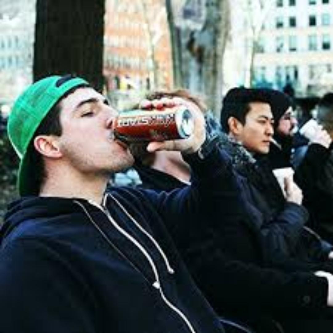 Mountain_Dew_Kickstart,_92mg_Caffeine,_Vitamins_B_&_C,_80_Calories,_5%_Juice,_16_Fl_Oz_(Pack_of_12)