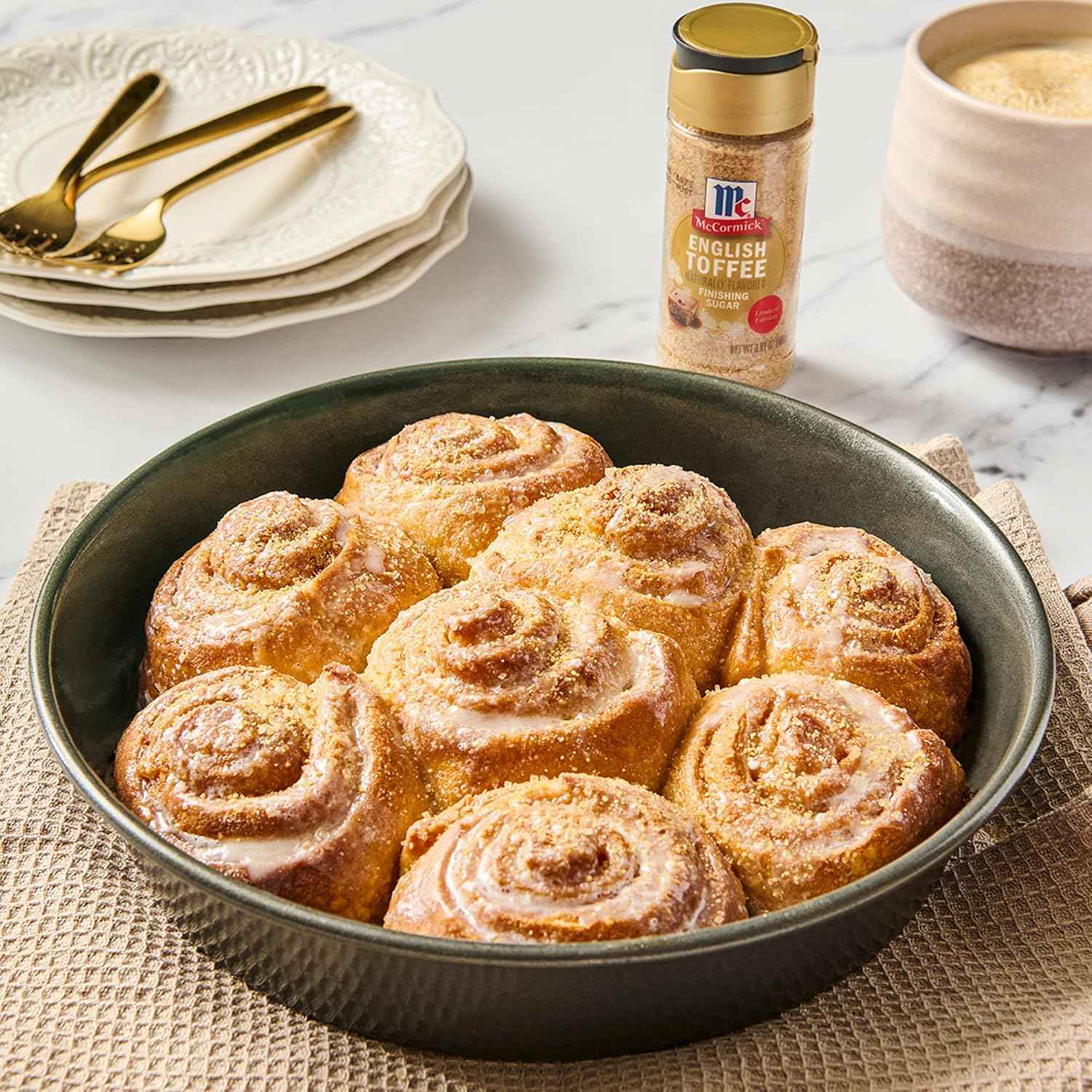 McCormick Finishing Sugar – Limited Edition Holiday Hostess Gift for Women, Festive Dessert & Cocktail Topping