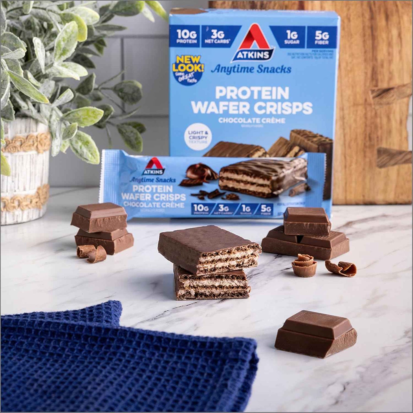 Atkins Chocolate Crème Protein Wafer Crisps – Gym Bag Recovery Snack, 10g Protein Post-Workout Treat
