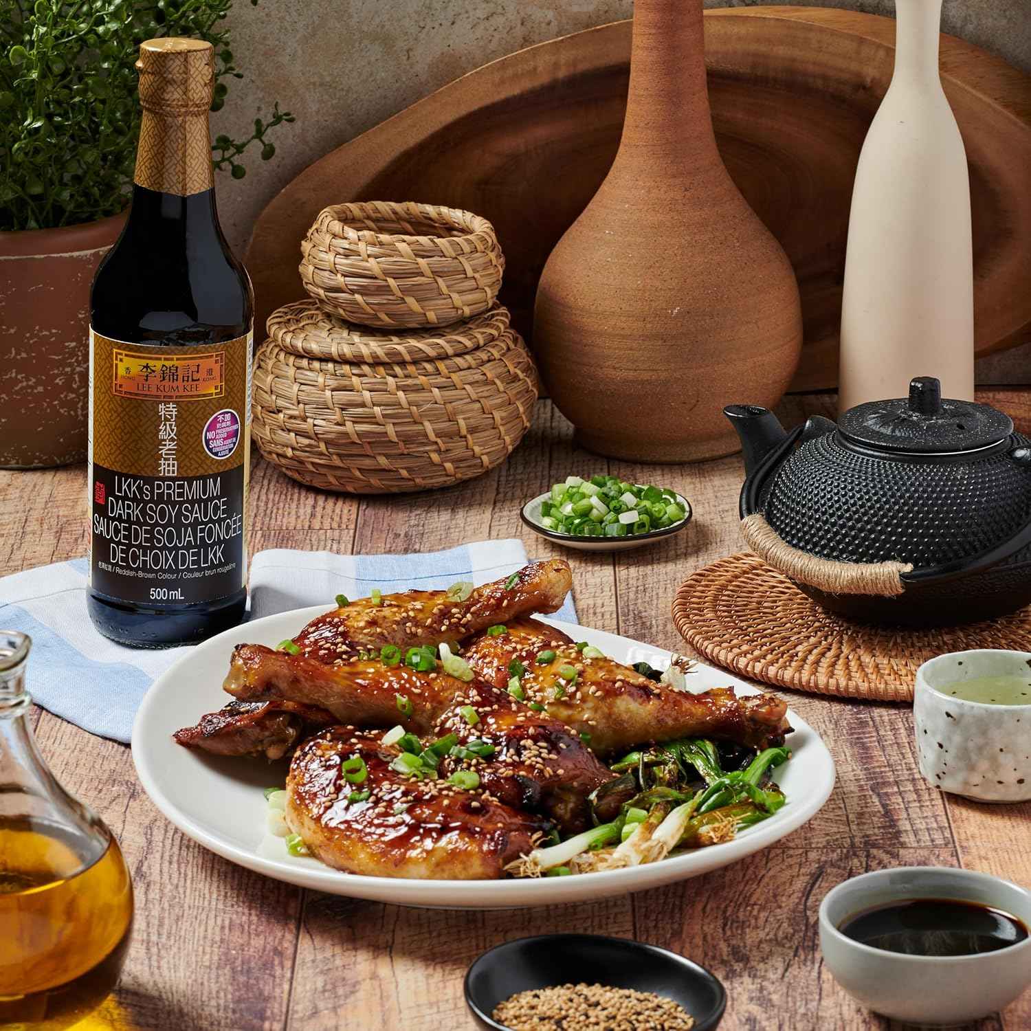Lee Kum Kee Premium Dark Soy Sauce – Thoughtful Gourmet Gift for the Home Cook Who Has Everything, Elegant 16.9 oz Bottle