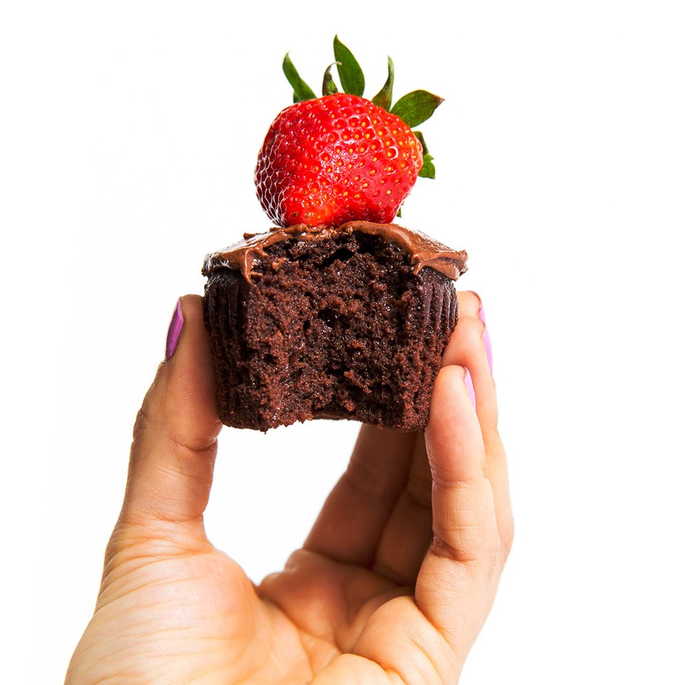Miss Jones Baking Organic Chocolate Cake Mix – Clean-Ingredient Dessert for Wellness-Minded Home Bakers, Vegan and Non-GMO